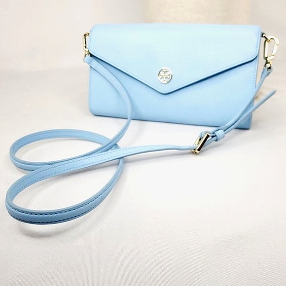 Tory Burch Handbags - TORY BURCH 'Robinson' Expandable Concierge Clutch